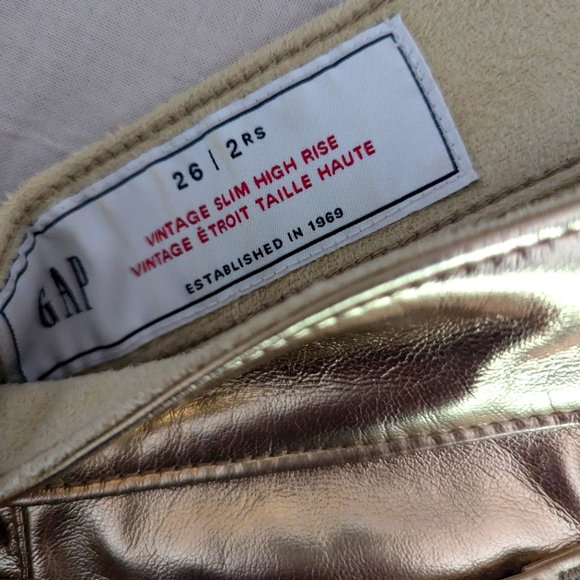 NWOT Gap Metallic Gold Pants - Picture 2 of 3